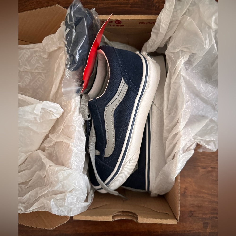New With Tags βοΈ CUSTOM Old Skool Vans - Picture 2 of 8